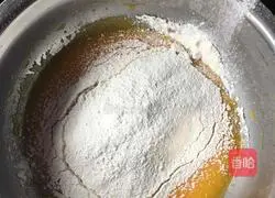 Marbled Chiffon Cake Recipe Illustration 3