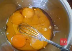 Illustration of how to make original chiffon cake 3