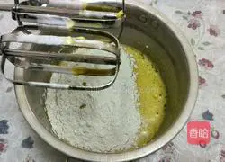 Illustration of how to make coffee wine cake rolls 8