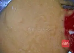 Illustration of how to make orange jam cake roll 7