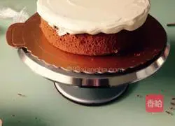 Illustration of how to make a homemade eight-inch chiffon birthday cake 1