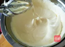 Illustration of how to make rice flour sponge cake with separated eggs 8