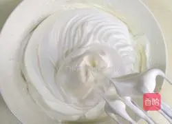 Chiffon Coconut Cake Recipe Illustration 12