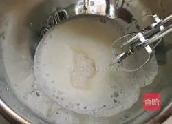 Illustration of how to make chiffon cake 12