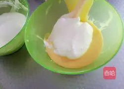 Illustration of how to make chiffon cake 9