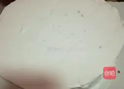 Illustration of how to make cute creamy fruit cake 3