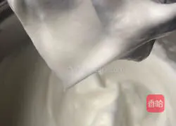 Illustration of how to make chiffon cake 4