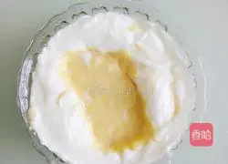 Illustration of how to make rice cooker cake rolls 9