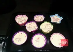 Illustration of how to make small cakes 3