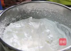 Illustration of how to make eight-inch cocoa chiffon cake 7