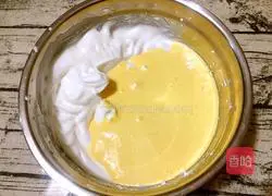 Zebra pattern chiffon cake (eight-inch) recipe illustration 10