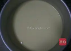 Illustration of how to make eight-inch strawberry chiffon cake 11