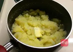 Irish Shepherd's Pie Recipe Illustration 3