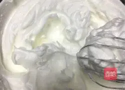 Illustration of how to make eight-inch chiffon cake 8