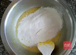 Illustration of how to make strawberry painted cake rolls 4