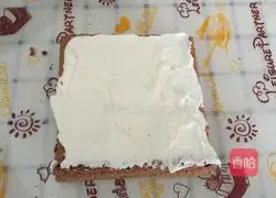 Illustration of how to make cocoa cream layer cake 16