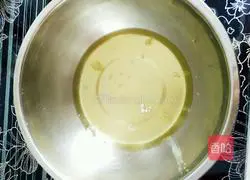 Illustration of how to make 6-inch (8-inch) chiffon cake 5