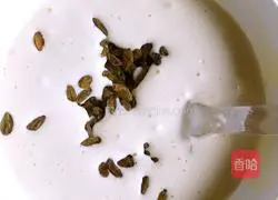 Raisin Cake Roll Recipe Illustration 15