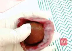 Illustration of making spiral egg yolk cake 21