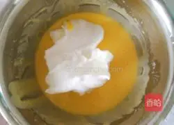 Illustration of how to make polka dot cake rolls 9