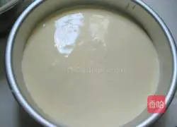 Illustration of how to make six-inch chiffon cake (back-egg method) 6