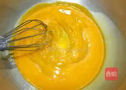 Illustration of how to make cream fruit cake roll 3