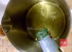 Chiffon Cake (8-inch) Recipe Illustration 5