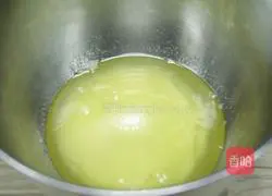 Illustration of how to make bean curd cake rolls 6