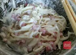 Illustration of how to make pan-fried potato pancakes 2