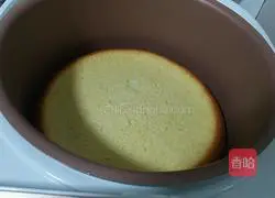 Illustration of how to make an 8-inch butter-decorated cake 5