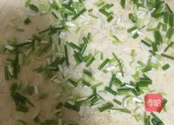 Illustration of how to make green onion pancakes 6