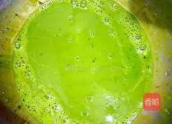 Illustration of how to make eight-inch matcha chiffon cake 4