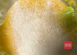 Illustration of how to make chiffon cake 11