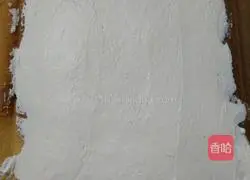 Illustration of how to make cream cake roll 16