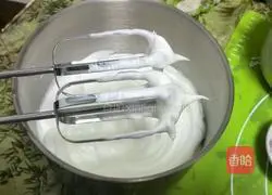 Recipe for 6-inch big red date chiffon cake 4