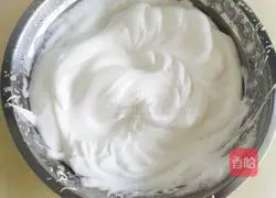 Illustration of making six-inch chiffon cake 7