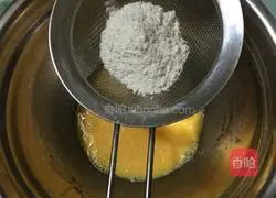 Illustration of how to make cream cake roll 4