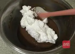 Cocoa Chiffon Cake Recipe Illustration 8