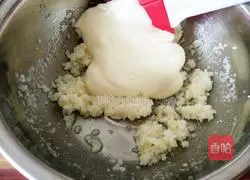 Illustration of how to make split egg rice flour sponge cake 9