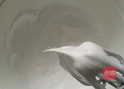 Illustration of how to make a cream cake 4 