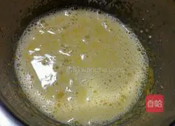 Blueberry Cake Roll Recipe Illustration 3