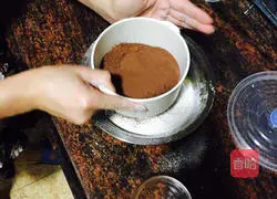 Ten-inch cocoa chiffon cake recipe illustration 6