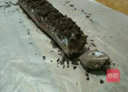 Black Forest Swiss Cake Roll Recipe Illustration 7