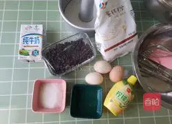 Red bean hollow chiffon cake Illustration of how to do it 1