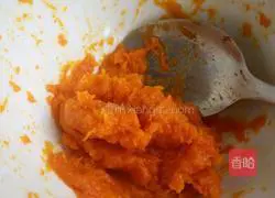 Pumpkin Chiffon Cake Recipe Illustration 3