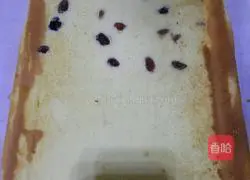 Illustration of how to make chiffon cake rolls 6