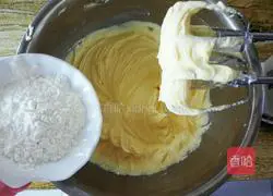 Illustration of how to make heavy cheese cheesecake 9