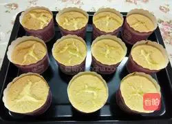 Chiffon Cupcake Recipe Illustration 14