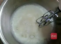 Illustration of how to make chiffon cake 8