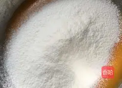 Illustration of how to make eight-inch chiffon cake 4